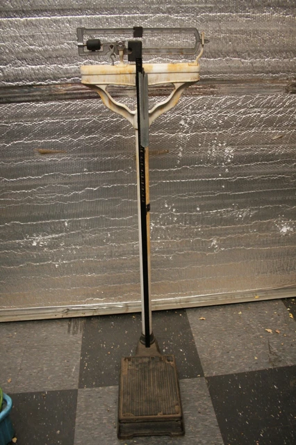 Antique doctors continental scales with height ruler