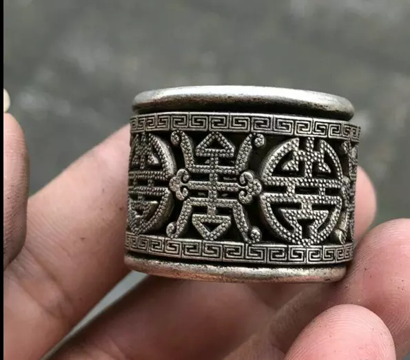 Exquisite Old Chinese tibet silver handcarved fu shou Pull finger Ring statue 91 3