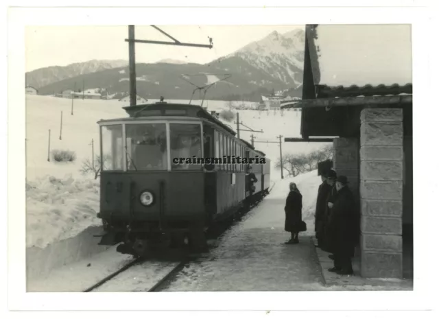 Orig. Foto Triebwagen Lokomotive in NATTERS b. Innsbruck Österreich 1963