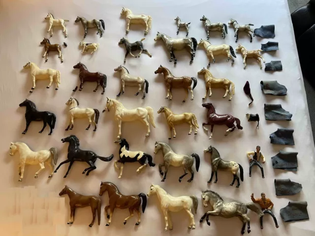 Vintage Breyer Horse Lot Of 31 horses, late 1950s to early 1960s