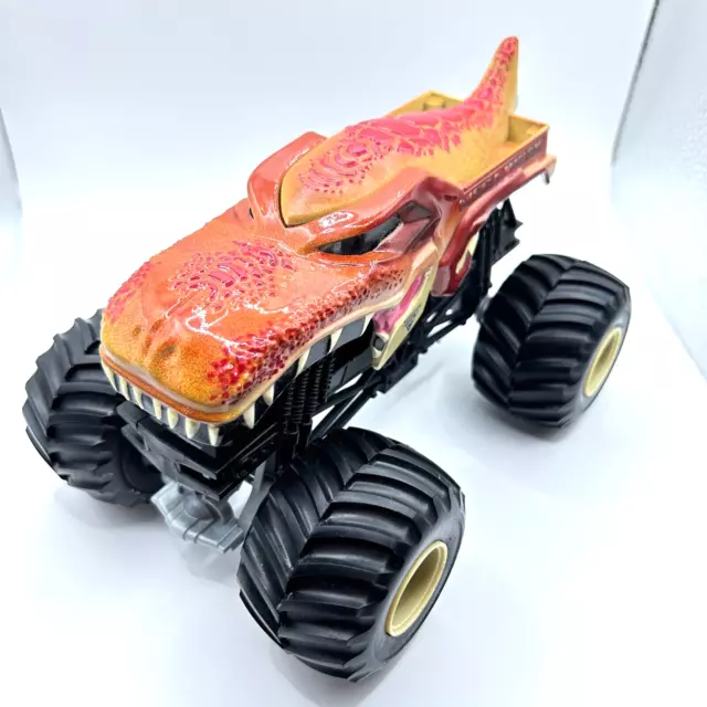 Hot Wheels - 2023 Monster Trucks Monster Trucks Live 5/8 Mega-Wrex  (BBHNW29)