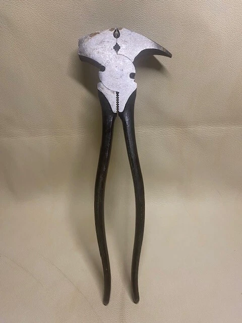 Vintage Crescent 10" Fence Pliers 1936-10 USA Made Vintage Crescent 10" Fence Pliers 1936-10 USA Made