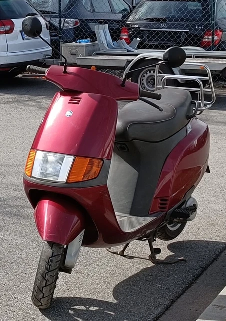 Piaggio / Vespa Roller 80ccm  Inhaber ABE: Vespa, Hersteller: Piaggio V.E.S.p.A