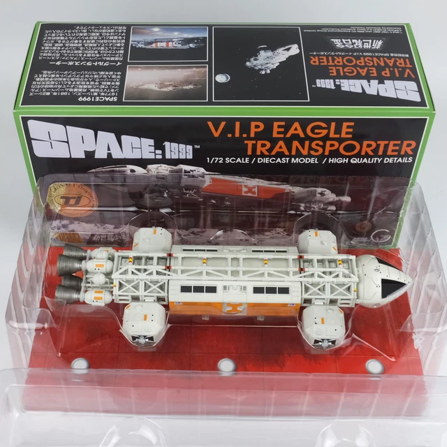 Aoshima Space 1999 V.I.P Eagle Transporter 1/72 Scale Diecast Model figure