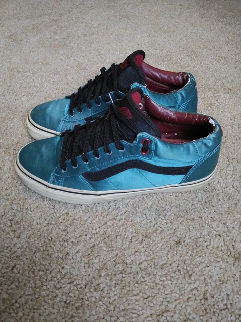 Vans omar hassan store la cripta dos