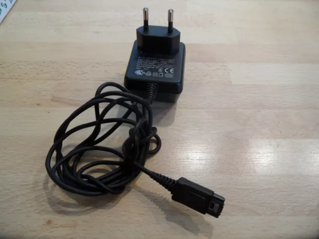 Netzteil Netzgerät AC DC Adapter C39280-Z4-C301-1 Typ FW 4199F  5V  300mA 1,5VA