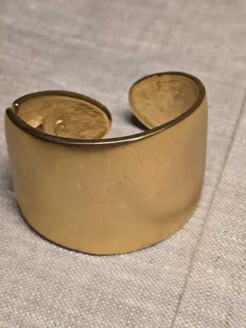 KJL Kenneth Jay Lane Hammered Gold Spring Hinge Cuff Bangle Bracelet