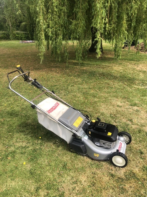 LAWNFLITE PRO 448KR Self Propelled 19 Roller Lawnmower Powered By