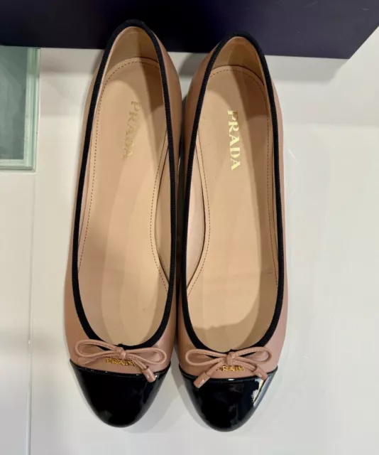 Prada Flats Bi Color Beige & Black Leather Size 41 Only Worn Once Excellent Cond 2