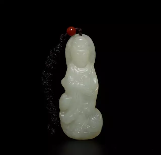 39G Chinese Carved Nephrite Jade Pendant w/ Guanyin Buddha