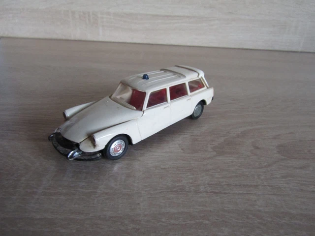 CITROEN ID BREAK 1963 AMBULANCE MUNICIPALE NOREV 1:43 of reference