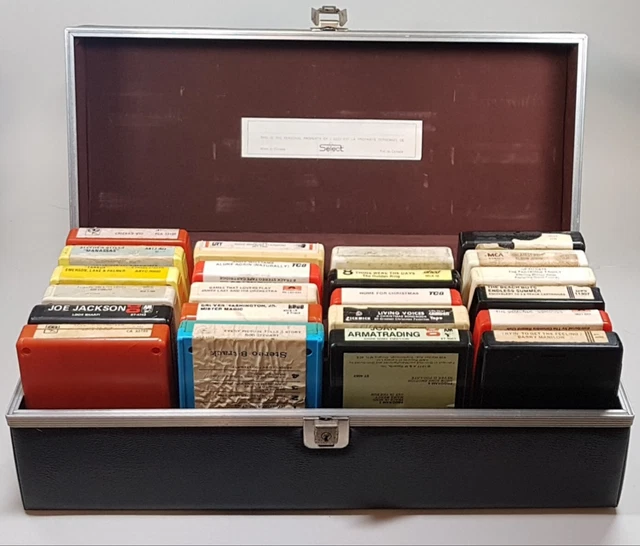 VINTAGE 8 TRACK carry case with working key, holds 24 tapes total ...