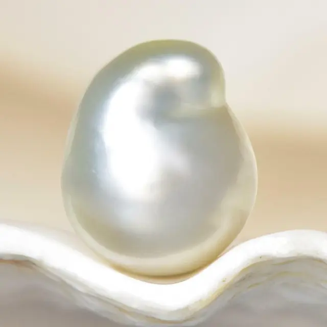 South Sea Pearl Cream White Baroque 11.96 mm Maluku Indonesia 1.39 g undrilled