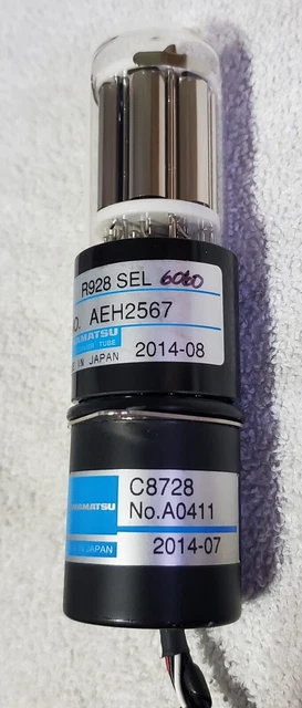 Hamamatsu Photomultiplier Tube R928 Sel With Socket C8728