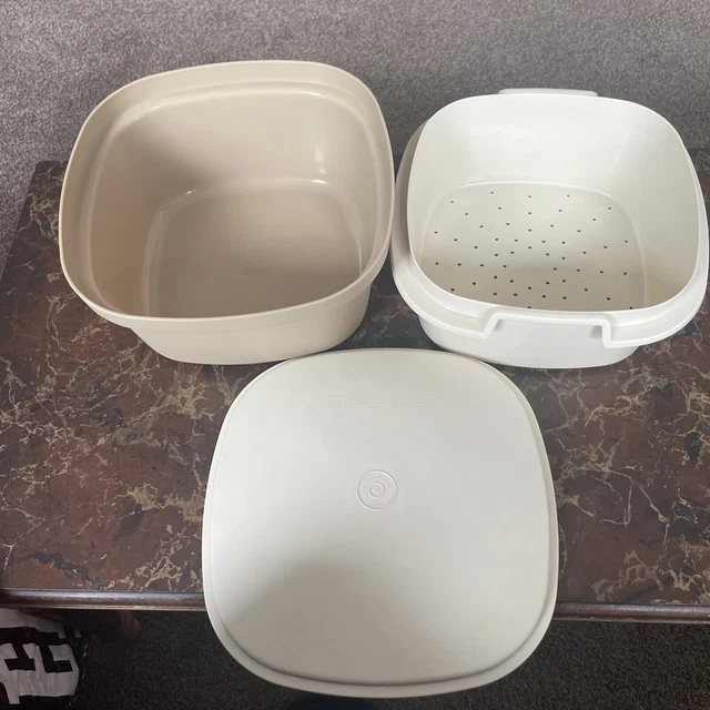 RARE VINTAGE TUPPERWARE Beige Steamer / Drainer Salad / Rice 8891