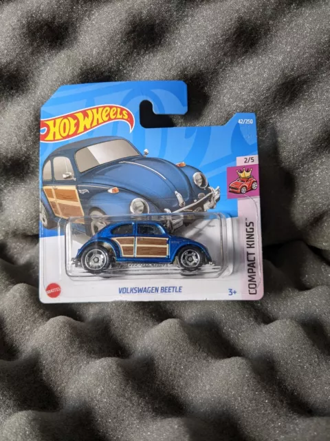 Hot Wheels Compact Kings #42 Blue Volkswagen Beetle 2022 on P40 Short Card