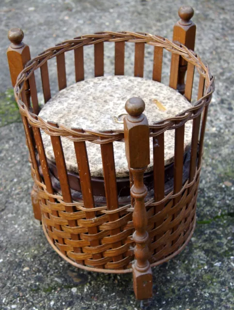 Nähkasten vintage Nähkorb Rund geflochten  mit Deckel 2 Einlegefächer Holz