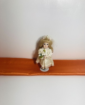 RARE  MYD Marian Yu Porcelain Victoria /Girls Wedding Page Dress /Flower 