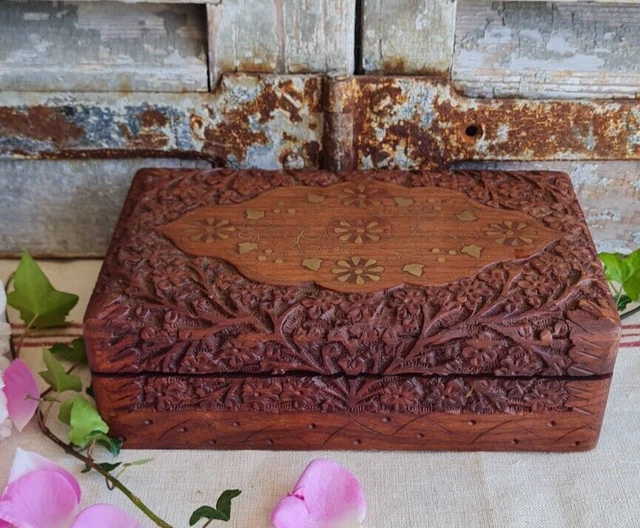 ANCIENNE BOITE A Bijoux En Bois Sculptee EUR 49,00 - PicClick FR