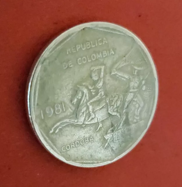 1981.  Republic of Colombia 10 Pesos Coin.  " VERY RARE "  🤺.