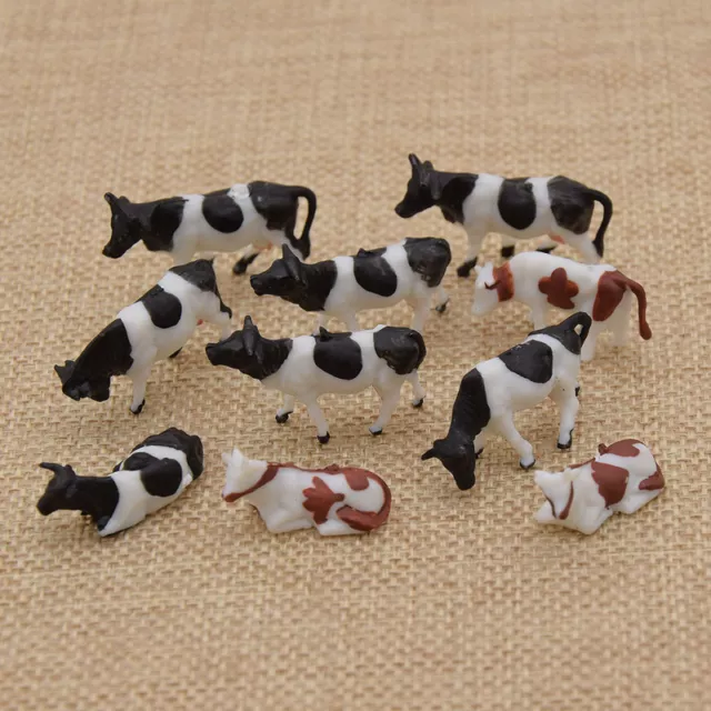 10 Pcs 1:87 Scale Painted Farm Animals Scale Model Cows for Model Railway