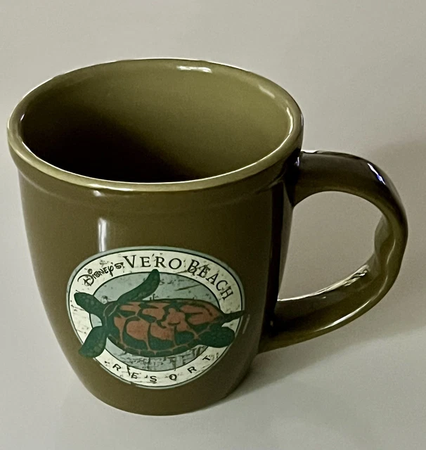Disney's Vero Beach Resort Sea Turtle Ceramic Mug Walt Disney World  4.5” Green