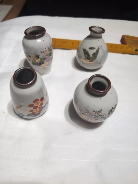 4x Japanische Miniatur Vase aus Porzellan, handgefertigt handbemalt ca. 7cm Höhe