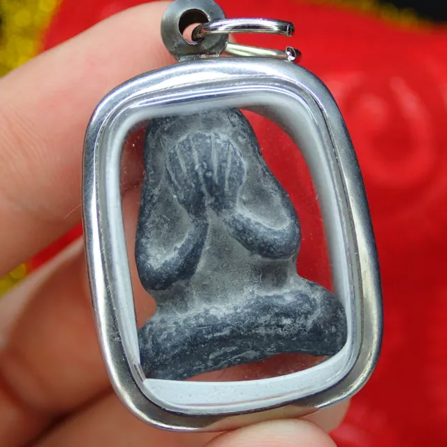 Thai Buddha amulet Phra Pidta closed Eyes Buddhism Talisman Case pendant Pitta