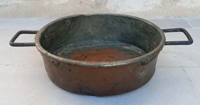 ANCIENNE BASSINE À confiture en cuivre jaune / French copper Kitchen