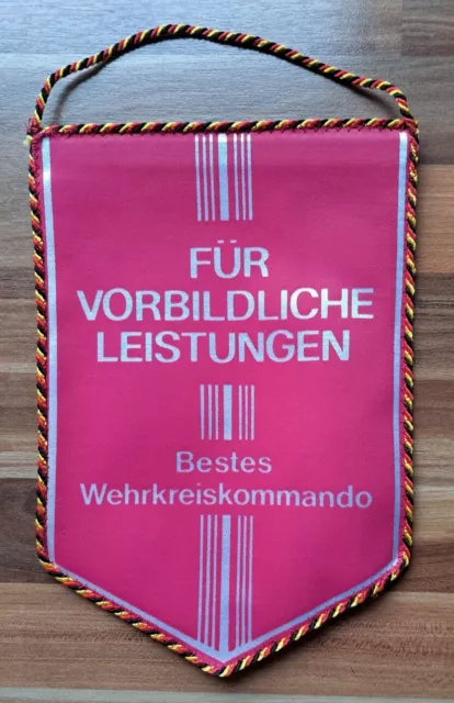 Für Vorbildliche Leistungen Bestes Wehrkreis Kommando Wimpel DDR GDR