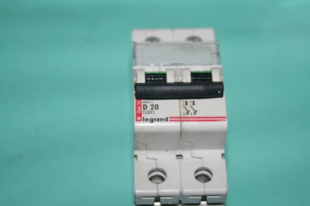 Disjoncteur - 3 poles - 100a - 16ka - legrand 409507 | Leroy Merlin