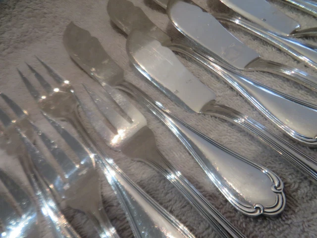 Suite De 12 Couverts A Poisson En Metal Argente Ercuis Modele Sully 12 Ndpo Suite De 12 Couverts A Poisson En Metal Argente Ercuis Modele Sully 12 Ndpo