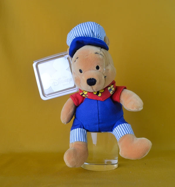 DISNEY STORECHOO CHOO POOH8"MINI BEAN BAG Train driver winni WITH