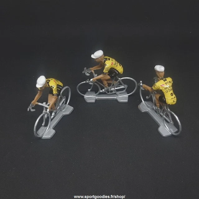 TOUR DE FRANCE - Important Lot De Coureurs Cyclistes En Plastique EUR
