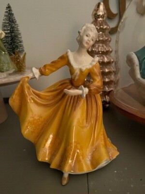 Royal Doulton Vintage 