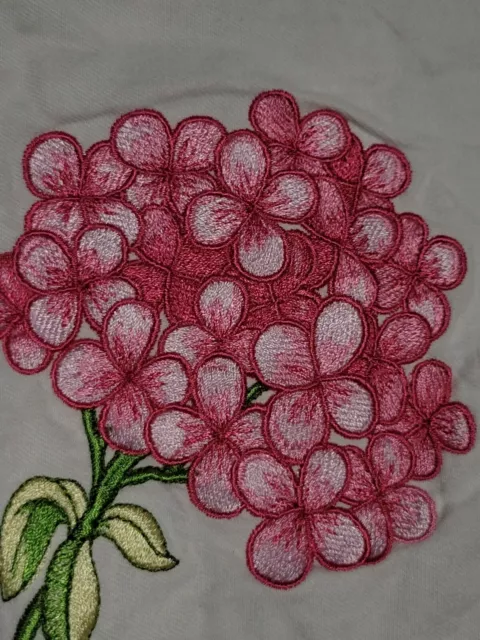 Máquina bordada en algodón blanco flor de primavera para edredón o arte enmarcado 10x14