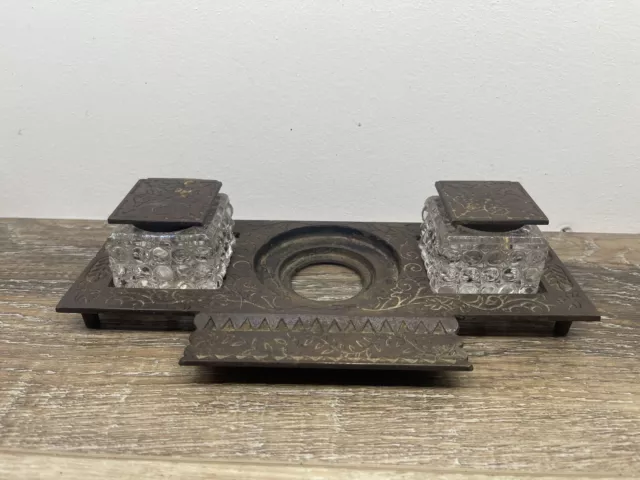 Antique Victorian Eastlake Cast Iron Double Inkwell with Pen Holder