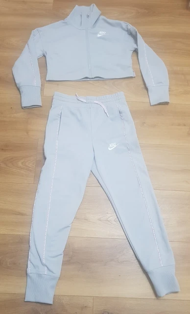Tuta da bambina Nike taglia S (8-9 anni) 128-137 cm.
