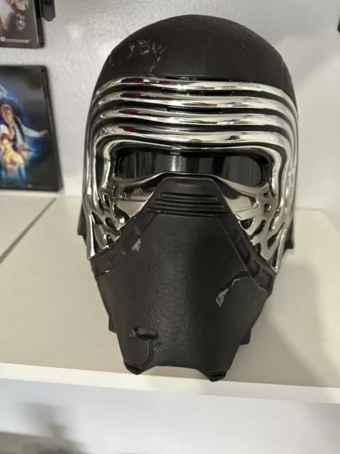 Star Wars Black Series Kylo Ren Electronic Helmet 1:1