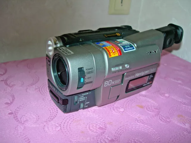 "SONY"  Hi8 Camcorder  CCD-TRV66E  Handycam Vision 3