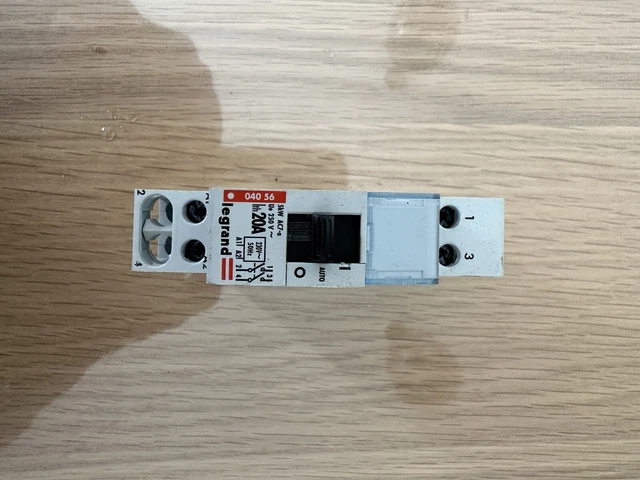 Legrand 04056 contacteur
