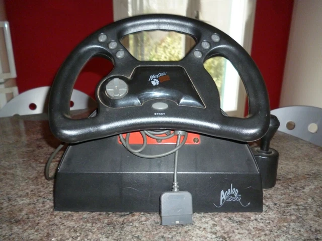 ACCESSOIRES PLAYSTATION = VOLANT MAD CATZ RACING AVEC PEDALES