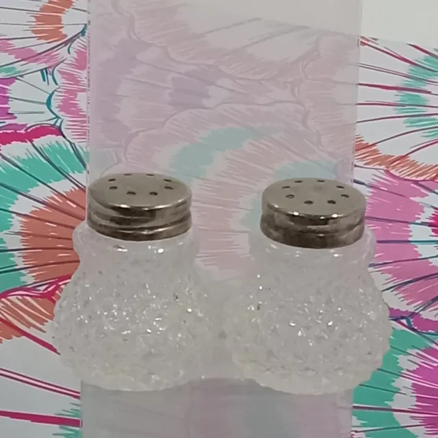 Diamond Cut CLEAR GLASS Salt and Pepper MINI Shaker Metal Caps 1.5 inch Vtg
