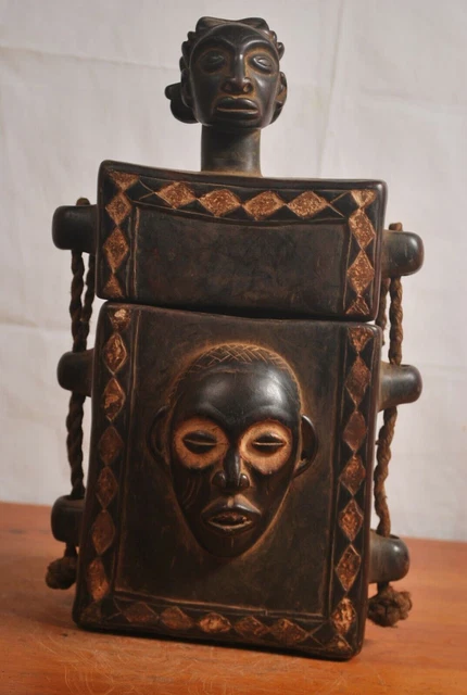 African Tribal Art,Amazing hevy chokwe box from congo DRC. 3