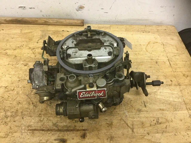 Edelbrock 1904 Performer 795 cfm Carburetor