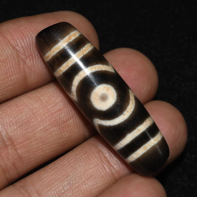 Old Indo Tibetan Himalayan Chung Dzi Agate Stone Eye Bead in Perfect Condition