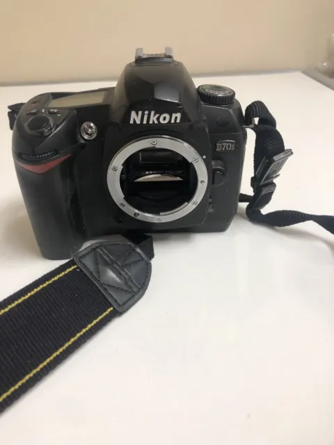 Nikon D70 6.1MP Digital SLR Camera Body (Parts Only)(Untested)