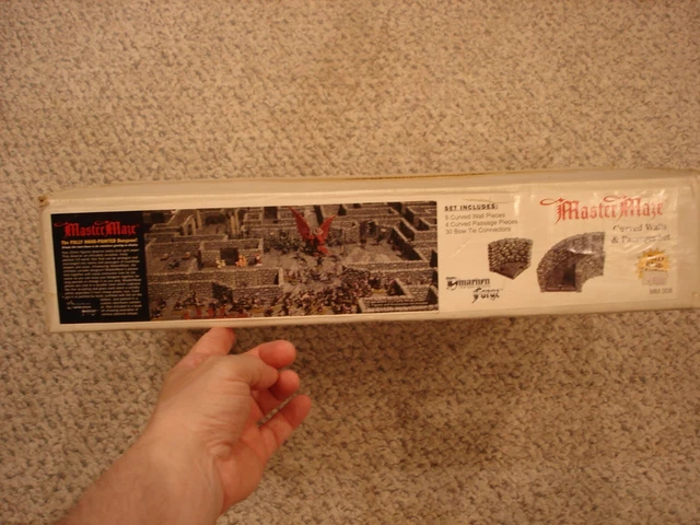 Dwarven Forge Master Maze Curved Walls & Passages Set MM 008 original box as is