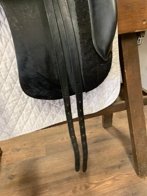 Wide Dressage Saddle Barrie Swain Holistic Saddlers Absolutely beautiful saddle 3