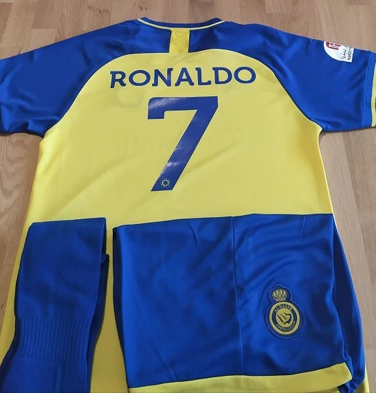 Taille maillot sales de foot enfant